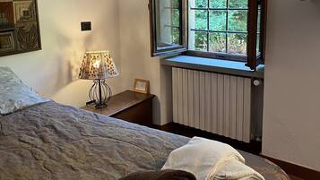 Villa | 2 bedrooms, free cribs/infant beds, free WiFi, bed sheets