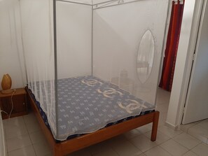 3 chambres, fer et planche à repasser, Wi-Fi gratuit