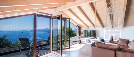 Deluxe loft | 1 slaapkamer, een strijkplank/strijkijzer, gratis wifi, beddengoed