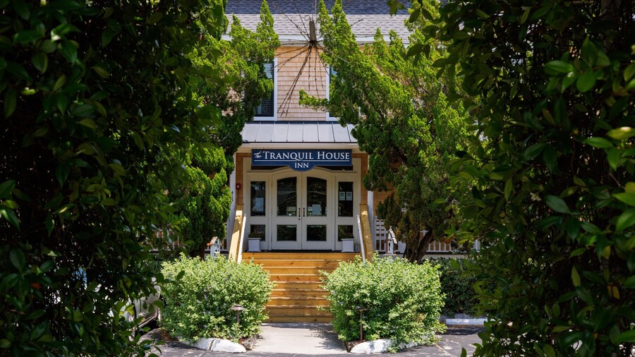 Tranquil House Inn
