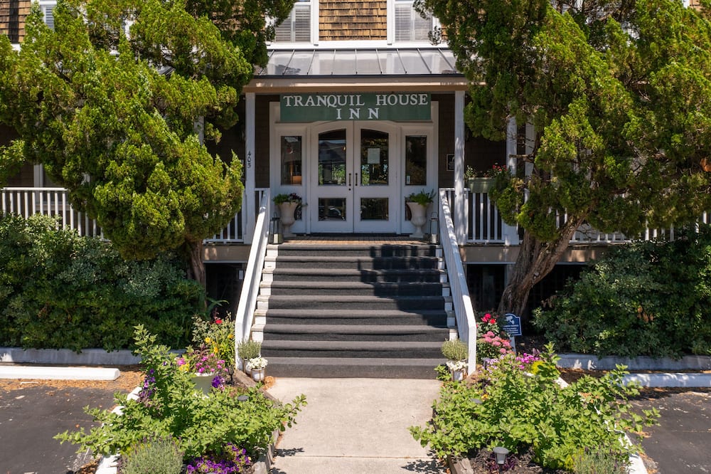 Tranquil House Inn
