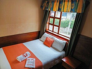 Chambre Simple Classique, non-fumeurs, salle de bains privée | Bureau, Wi-Fi gratuit