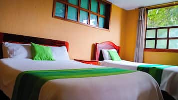 Comfort Triple Room, Private Bathroom, Mountain View | Desk, free WiFi