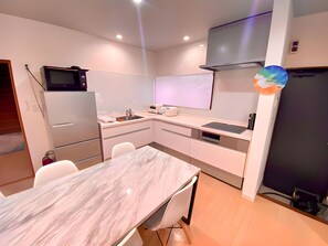 In-room dining - Eternity Marina HOUSE Onjuku (Onjuku)