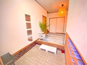 Interior entrance - Eternity Marina HOUSE Onjuku (Onjuku)