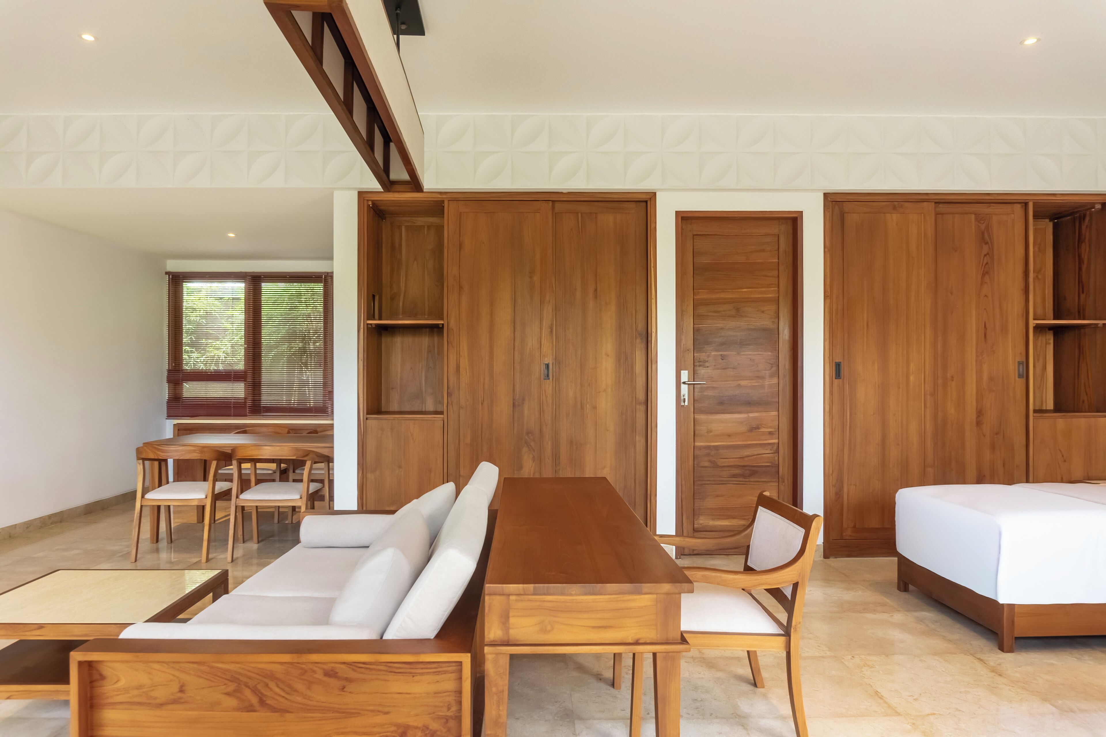 Deluxe Twin Room | In-room safe, desk, soundproofing, free WiFi