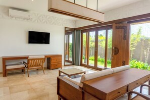 Tomannsrom – deluxe | Safe på rommet, skrivebord, lydisolert og wi-fi (inkludert)