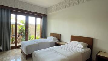 1 bedroom, in-room safe, desk, soundproofing