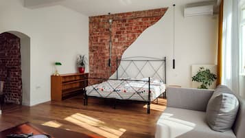 1 bedroom, premium bedding, desk, iron/ironing board