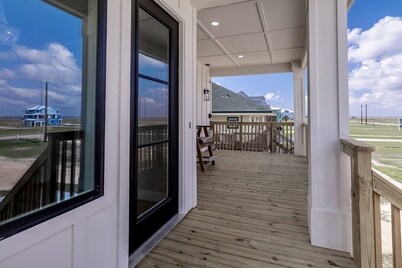 BRAND NEW GORGEOUS 5000sf 8 BEDROOM DREAM BEACH FRONT HOME - near Surfside beach