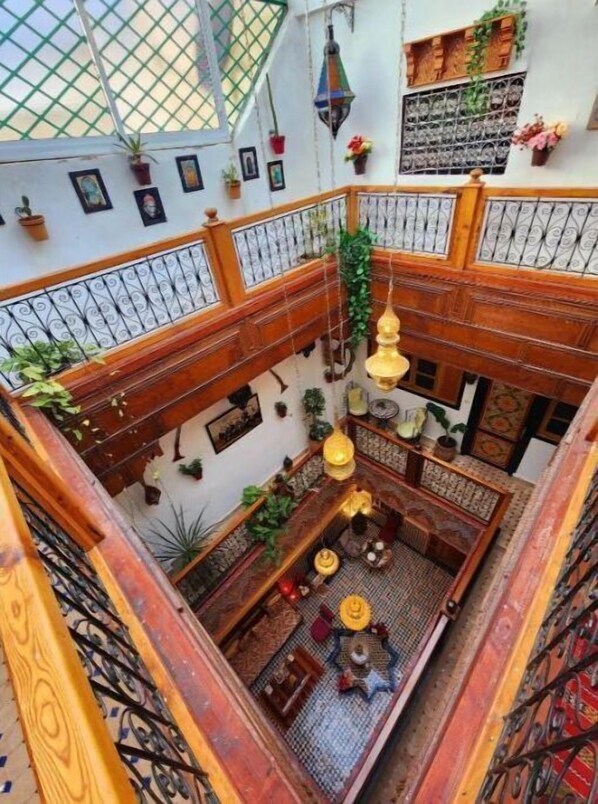 Interior - King Room with Mountain View (Fes)