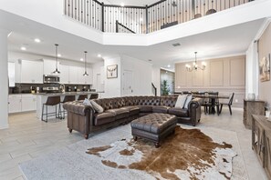 Smart TV - Last Minute Disney! Private Pool, Hot Tub & Themed Bedrooms. Book Now! #93351 (Orlando)