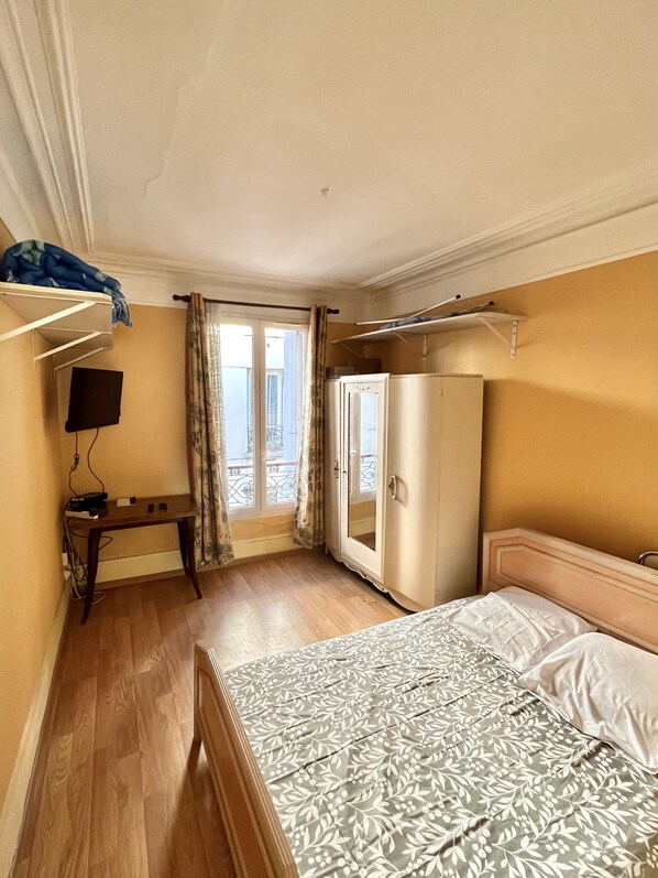 1 bedroom, iron/ironing board, travel cot, WiFi - Charmant Appartement D'une Chambre au Coeur de Paris (Paris)