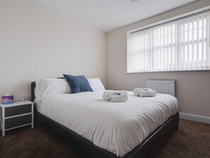 3 soverom, strykejern/-brett, wi-fi (inkludert) og sengetøy