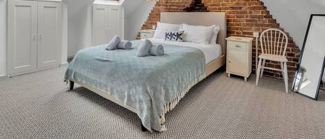 2 dormitoris, planxa i posts de planxar, wifi gratuïta i roba de llit