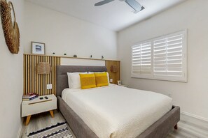 3 chambres, fer et planche à repasser, accès à Internet, literie fournie