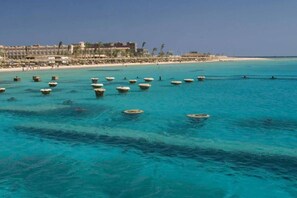 Apartment | Beach - Designer Studio With Amazing Views of the Red Sea! (Sahl Hasheeh)