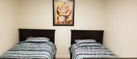 1 habitación y ropa de cama