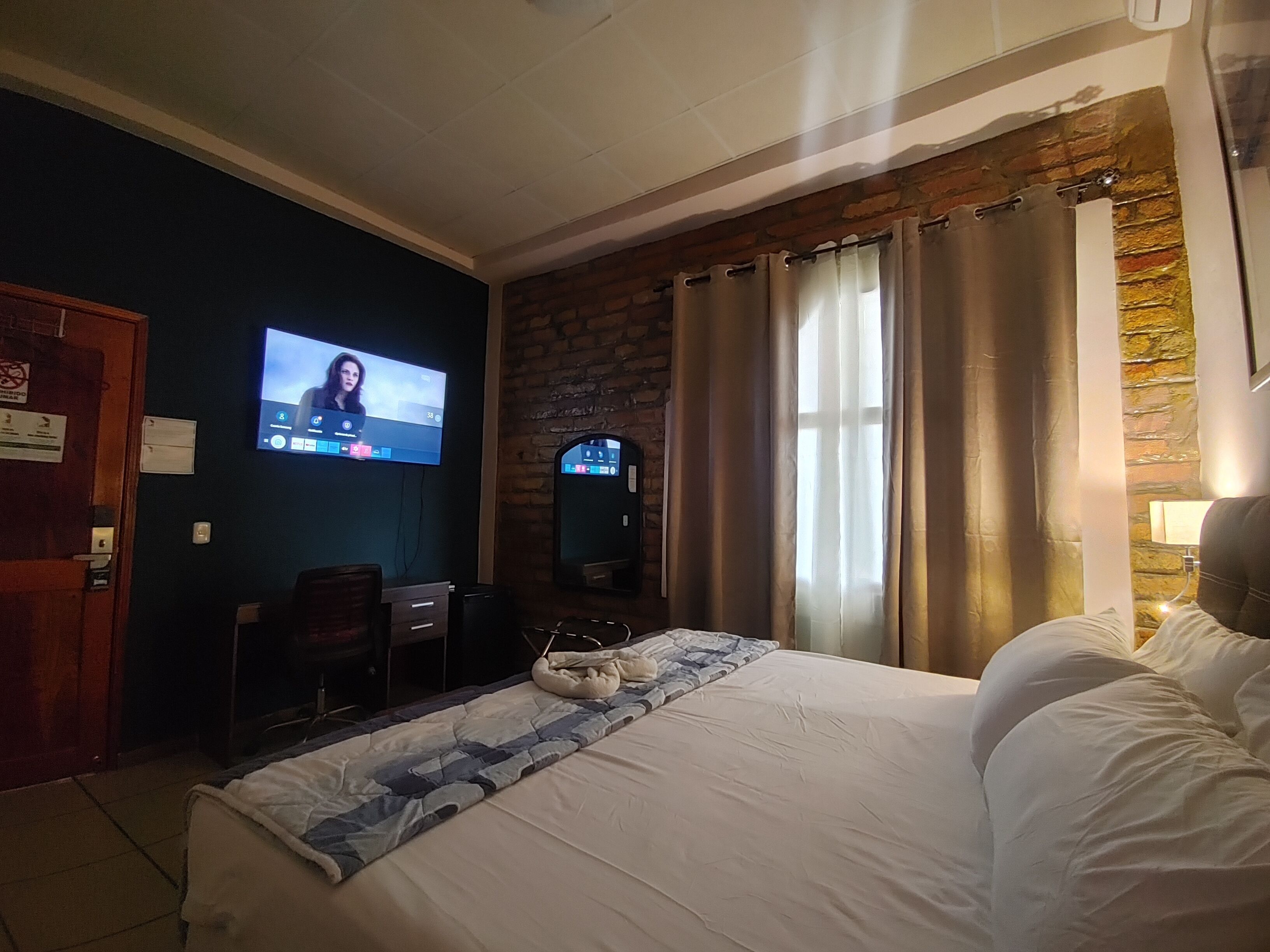 Suite Exécutive | Literie de qualité supérieure, rideaux occultants, chambres insonorisées