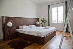 2 bedrooms, desk, iron/ironing board, free WiFi - Charming Heart of Marais - Luxurious & Well-Equipped Apartment 🏠💞🇫🇷 (Paris)