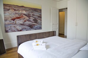 2 Schlafzimmer, Schreibtisch, Bügeleisen/Bügelbrett, kostenloses WLAN