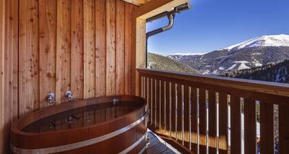 Apartment for up tp 8 people with Hot Tub