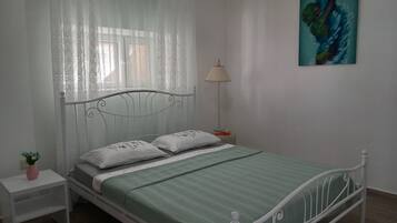 Standard Room | 1 bedroom, laptop workspace, free WiFi