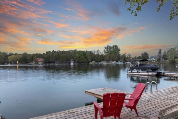 Property grounds - Waterfront Bliss: Firepit & BBQ Cottage R (Hanover)