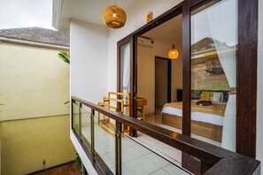3 bedrooms, iron/ironing board, WiFi, bed sheets - Villa Sasha Bali (Bali)