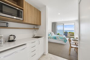 Interior - Maraetai Couples Retreat - Omana Beach Apartment (Auckland)