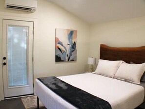 1 camera, ferro/asse da stiro, Wi-Fi, lenzuola