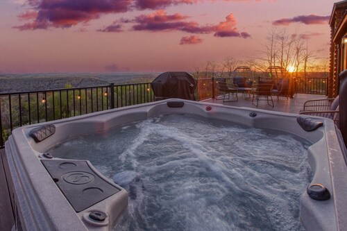 Sanctuary Summit | Hot Tub, Panoramic Views, ADA Friendly Cabin