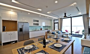 In-room dining - Vinhomes Metropolis Hanoi - CitiHome (Hanoi)