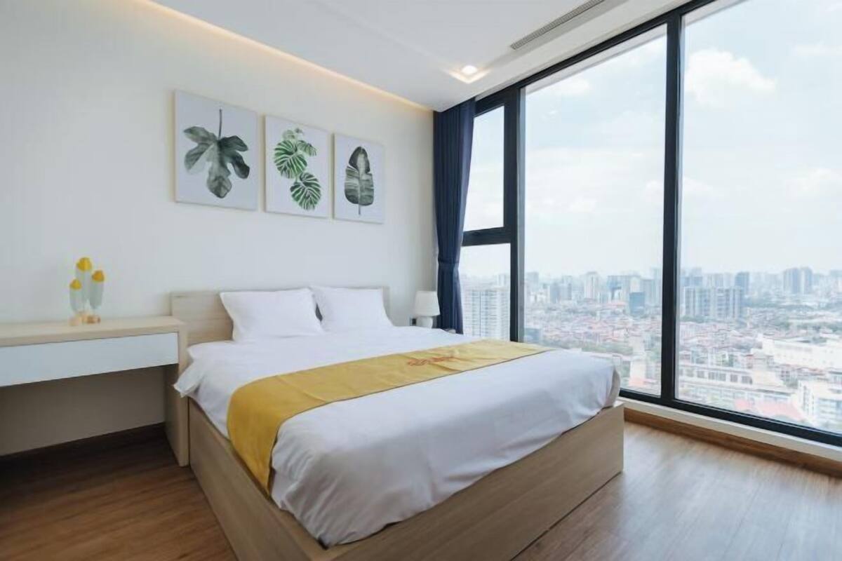 1 dormitorio, ropa de cama de alta calidad, escritorio