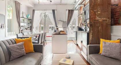 Wi-Fi + Laundry + Parking | Quiet Downtown Escape