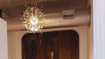 2 slaapkamers, een strijkplank/strijkijzer