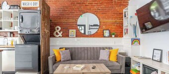 Wi-Fi + Laundry + Parking | Quiet Downtown Escape