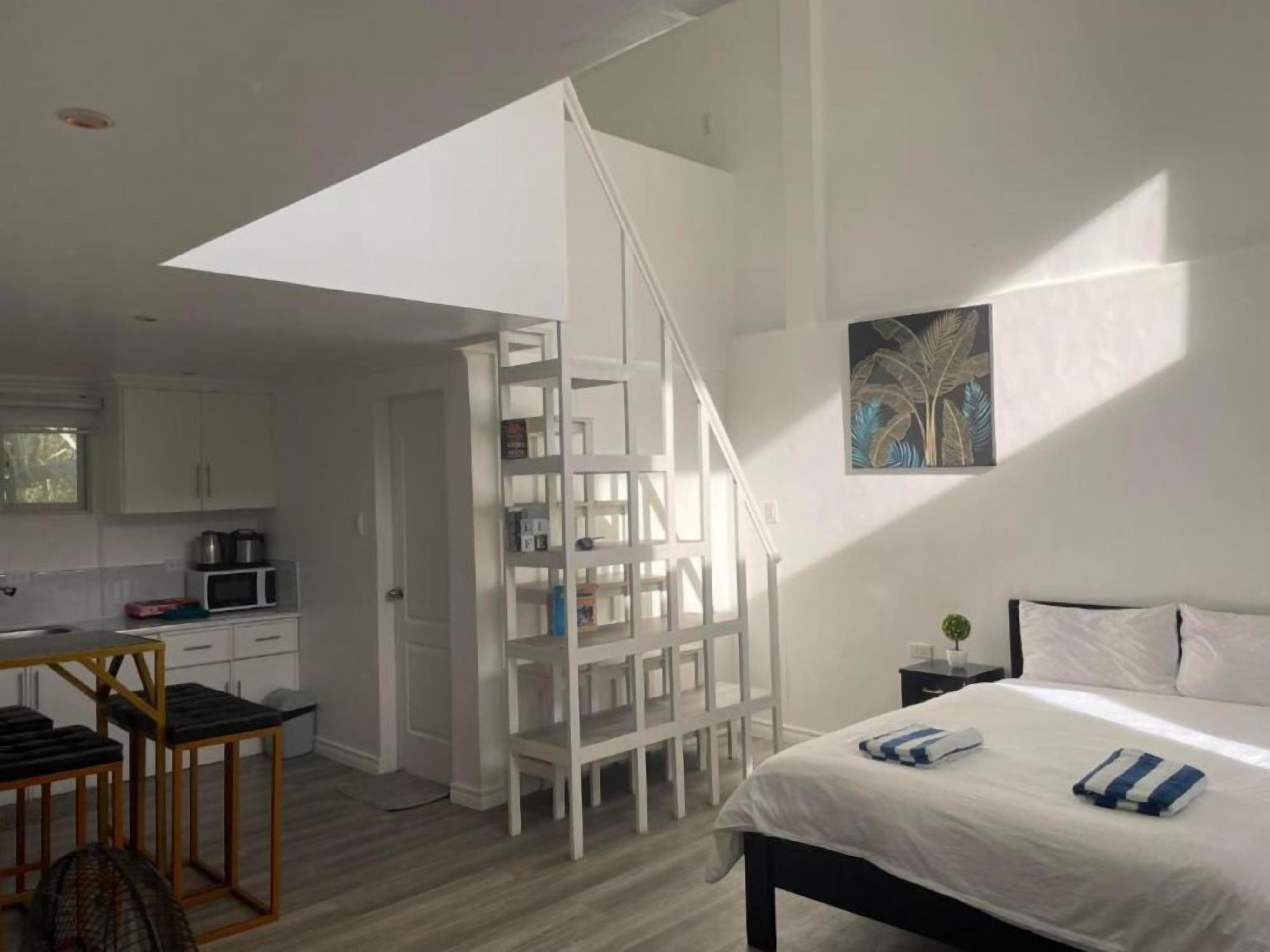 1 habitación y ropa de cama 