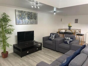 TV - Stunning Executive Suite in Lopez Beach Resort (Sipalay, Negros Occidental)