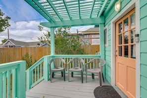 Terrace/patio - 1 Mi to Shore! Galveston Stay w/ Pet-Friendly Yard (Galveston)
