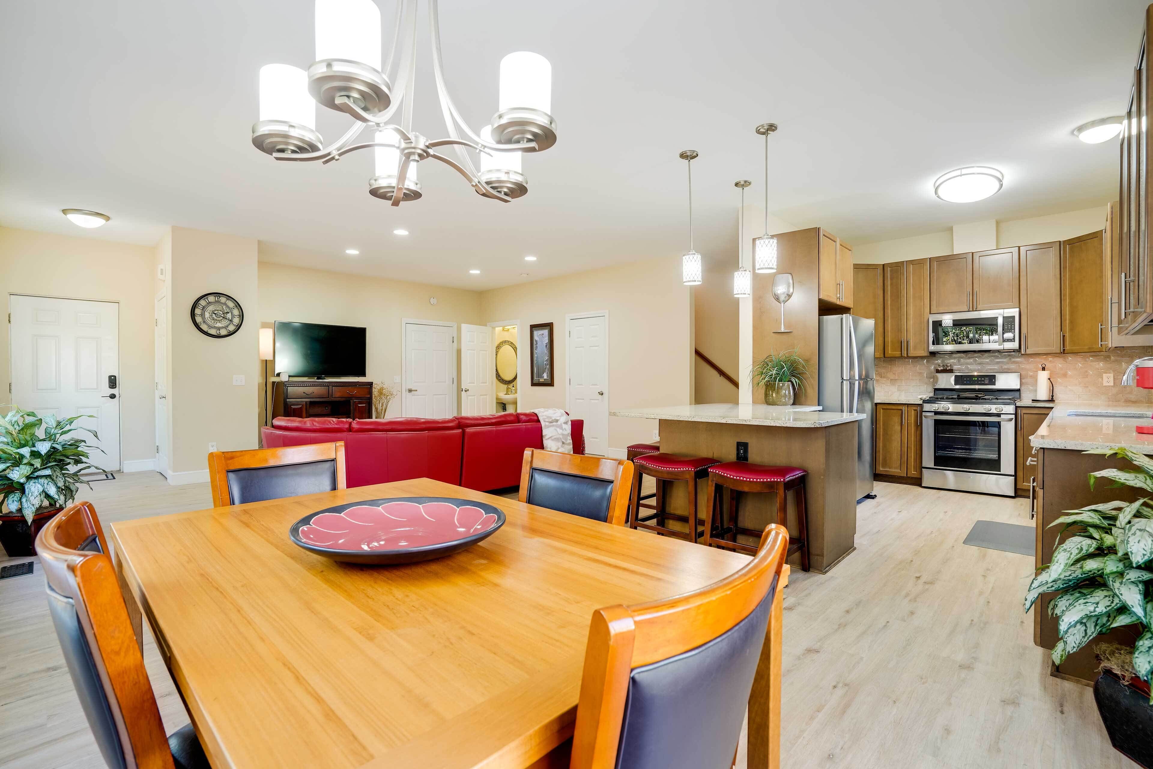 Anchorage Retreat: Charming Home w/ Private Deck!