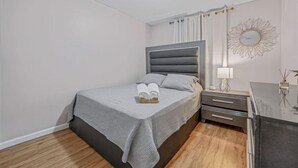 Unclassified image, 5 of 15, button - Private Apartment on River Ave. close to main st (Patchogue)