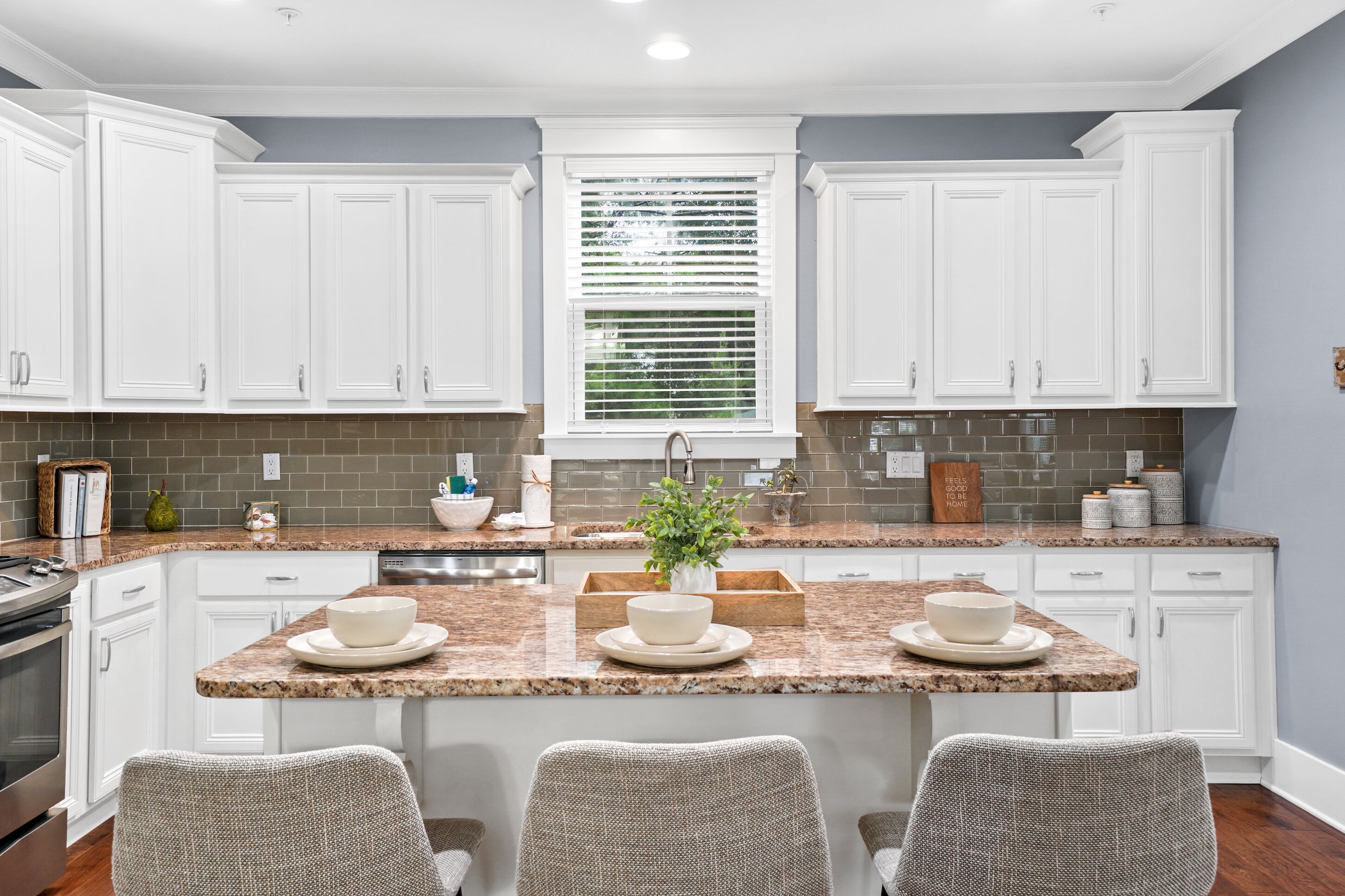 独立别墅 | 私人厨房 | 大冰箱、微波炉、烤箱、炉灶