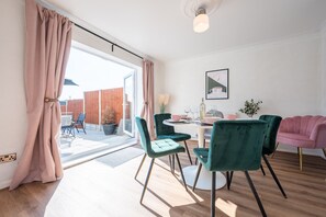 Basic-hus | Opholdsområde