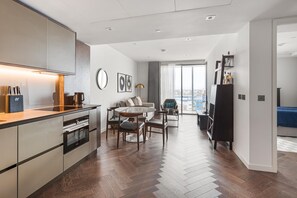 Apartment, Accessible - Battersea Power Station Flat With River Views (London)