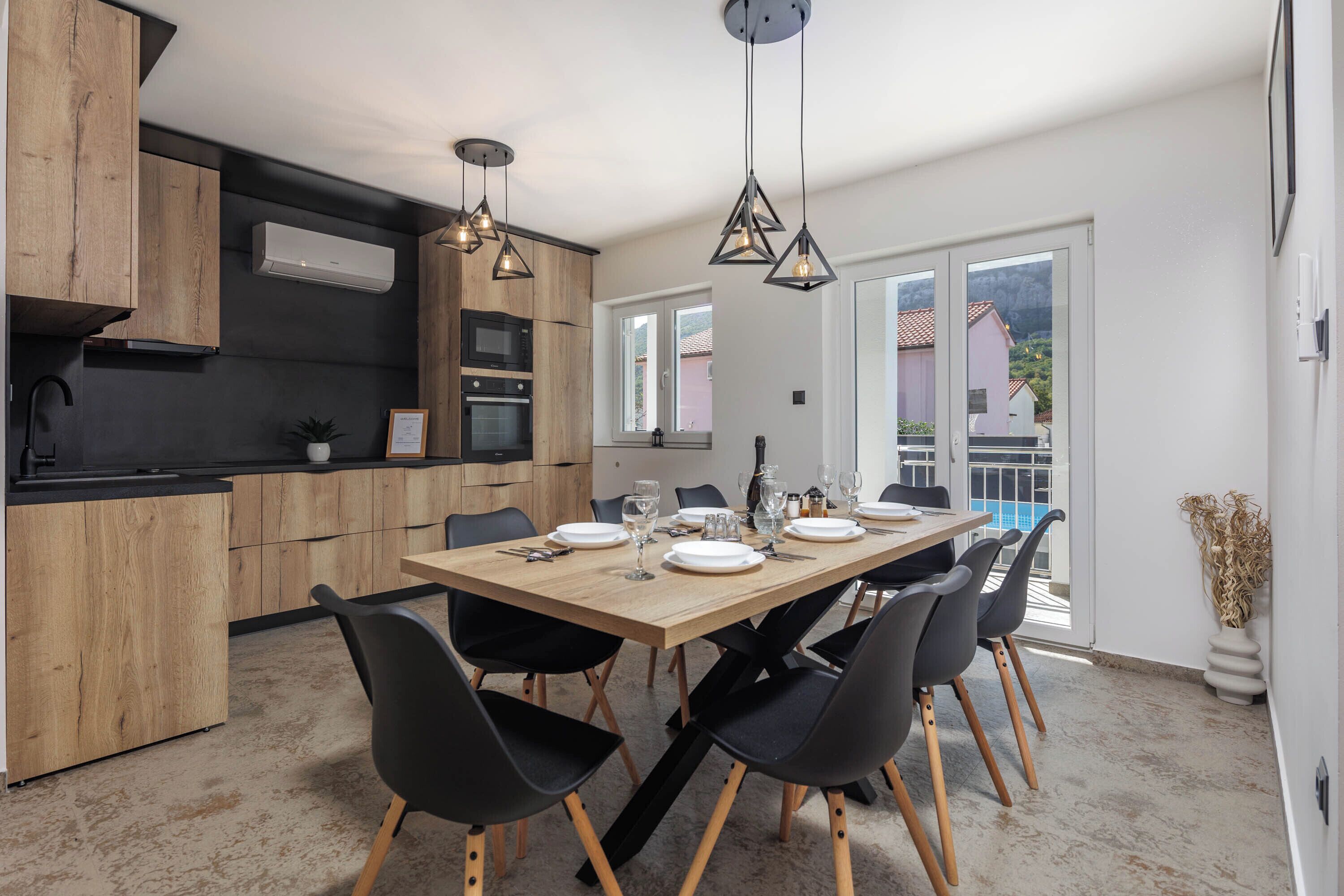 Familiehus, flere soverom, 2 bad (Pool House Beba Tribalj Lake) | Spiseområde