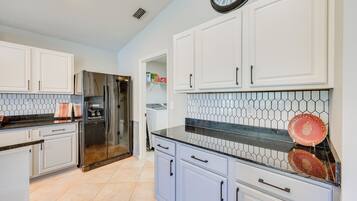 Nhà (3 Bedrooms) | Nội thất