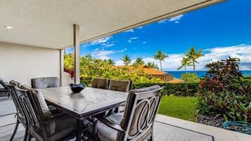Condo, 2 Bedrooms | Outdoor dining
