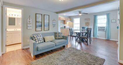 Walk to Beach: Cozy Unit in Galveston!