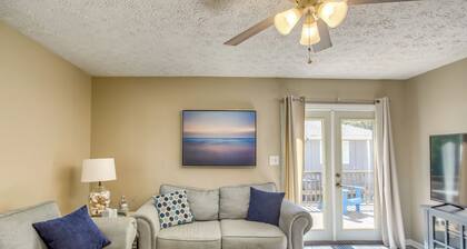 North Carolina Abode - Deck & Grill, Walk to Beach